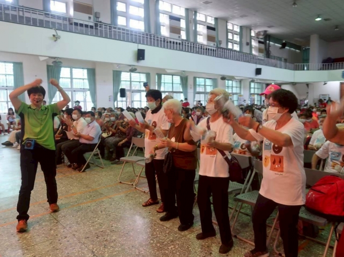 LINE_ALBUM_劉鳳蘭老師團體教學照片_250515_5 LINE_ALBUM_劉鳳蘭老師團體教學照片_250515_5
